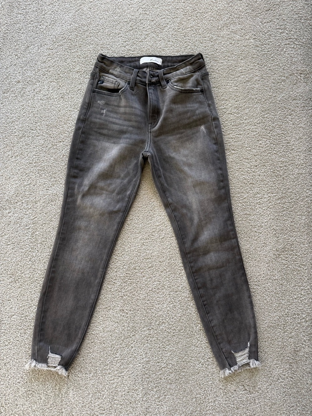 KanCan Women's Skinny Jeans in Faded Gray with Raw Hem - Picture 3 of 3